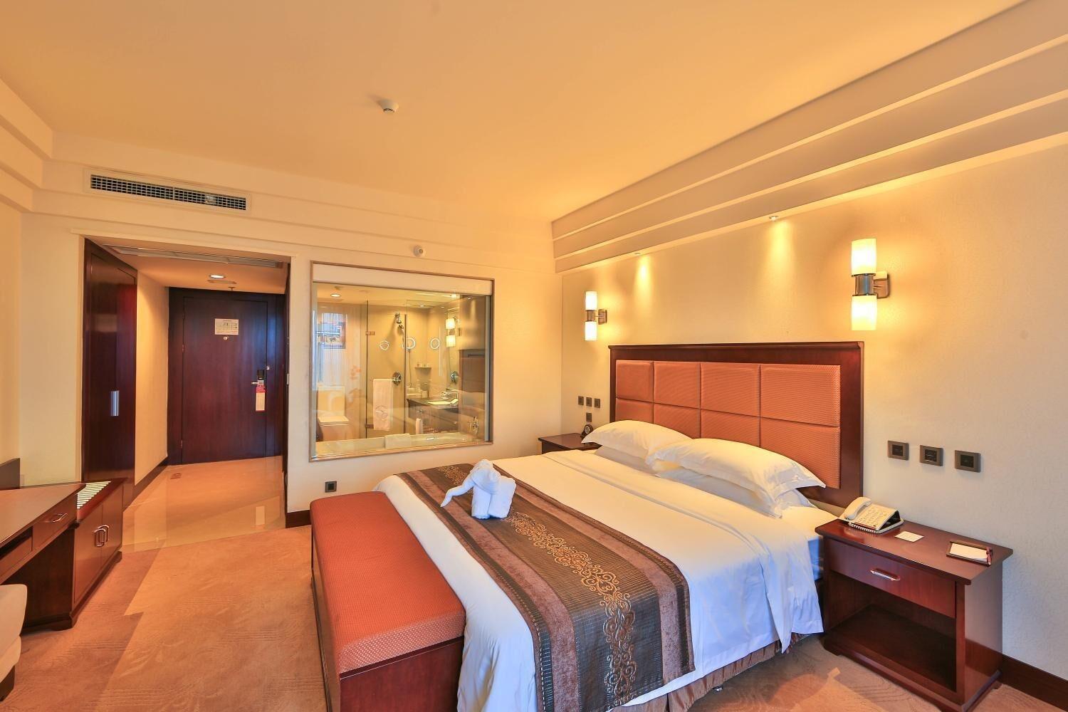 Готель Ramada Chengdu North Екстер'єр фото
