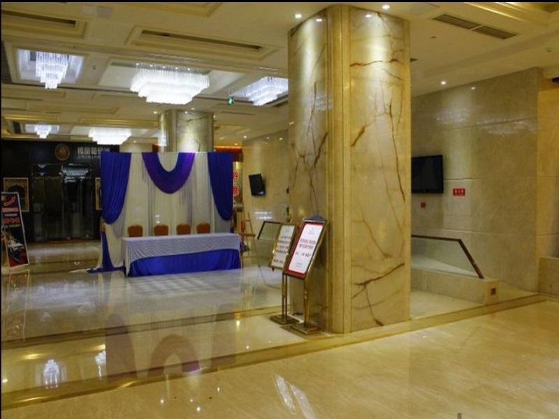Готель Ramada Chengdu North Екстер'єр фото