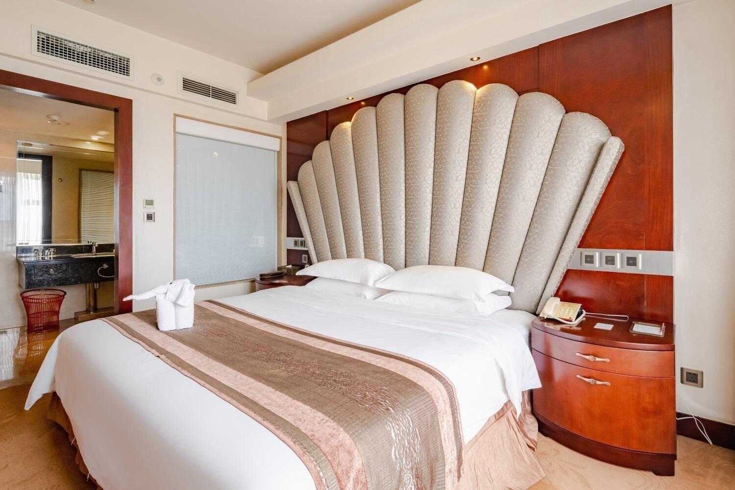 Готель Ramada Chengdu North Екстер'єр фото