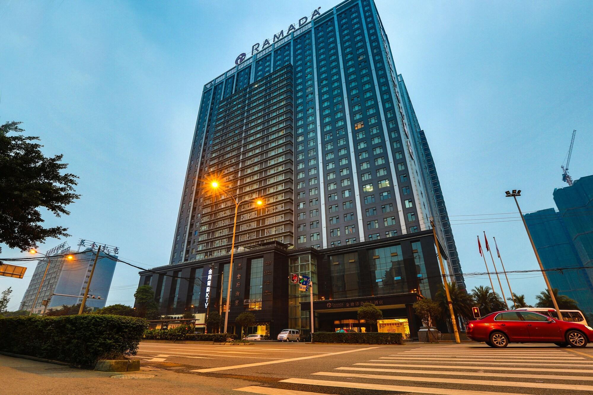 Готель Ramada Chengdu North Екстер'єр фото